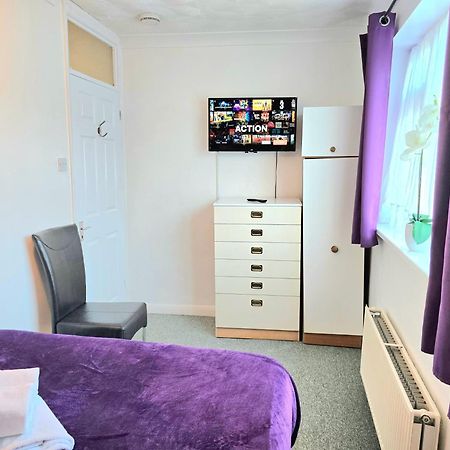 Gillings Villa -Perfect For Long & Short Stays Gillingham  Eksteriør billede